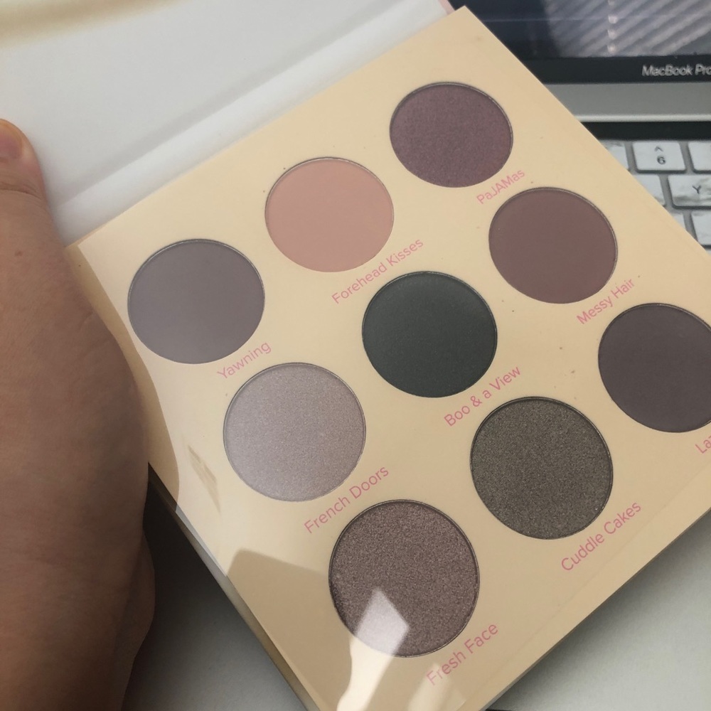 Beauty Cakerie Breakfast in bed eye shadow palette